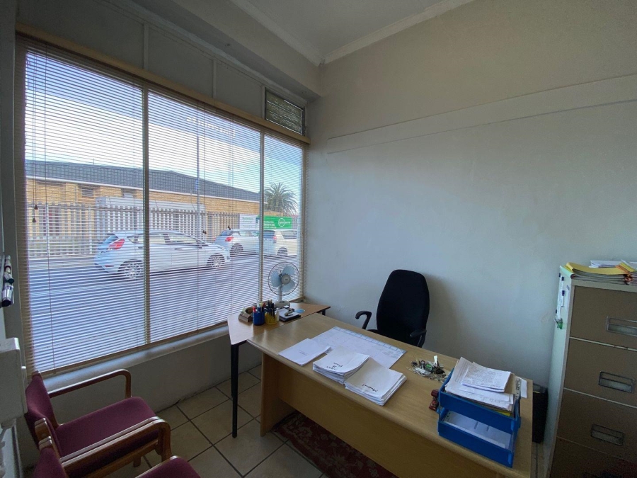 To Let commercial Property for Rent in Muizenberg Western Cape